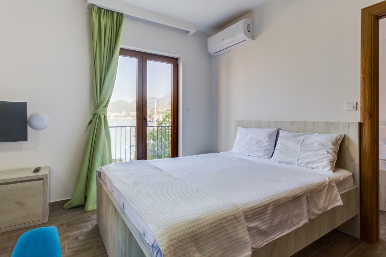 Mima Apartments Sveti Stefan Exterior photo